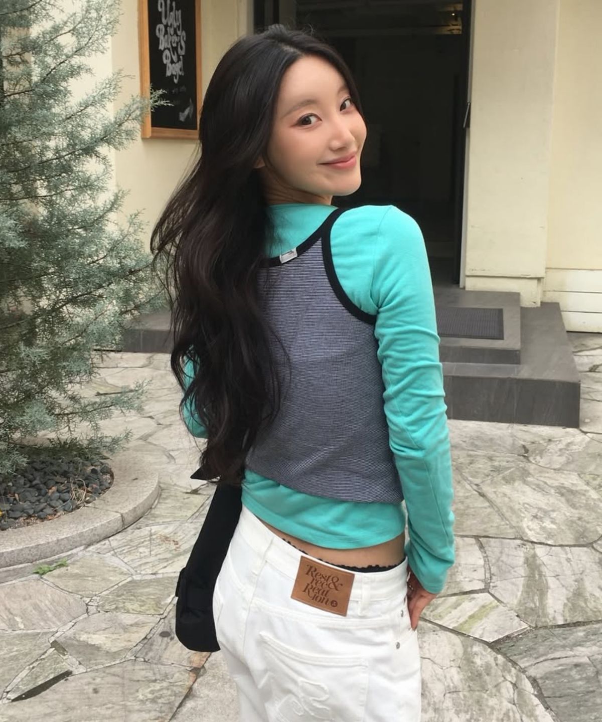 문선 아카이브(MOONSUN ARCHIVE) M.C Stripe Sleeveless Top / BLACK STRIPE