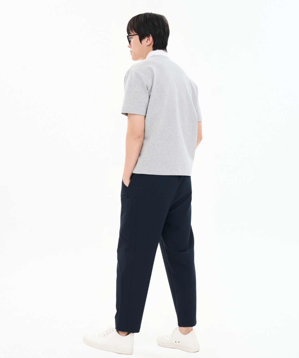 커스텀어스(CUSTOMUS) 남자 변형 주머니 절개라인 배기핏 허리 전체 E밴딩 9부 슬랙스 CXS26SWPT210 NAV