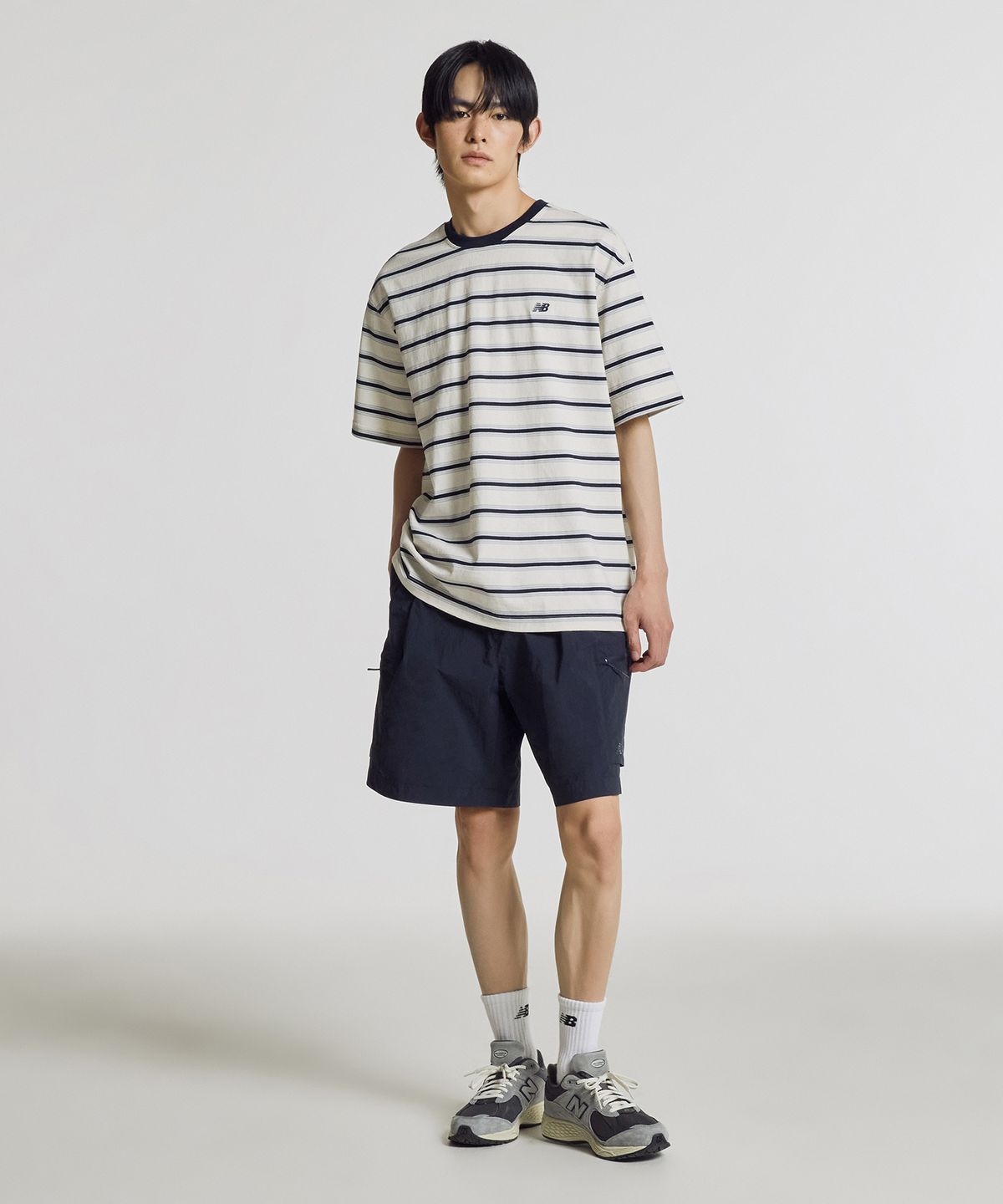 뉴발란스(NEW BALANCE) NBNEG31583 / UNI 트랙 클럽 스트라이프 반팔티 (CREAM)