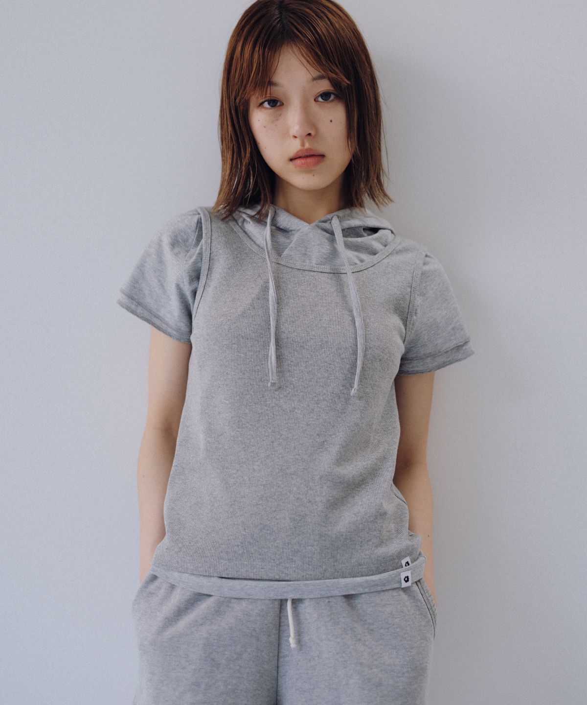 오헤시오(OHESHIO) HOODED LAYERED CAP SLEEVE T-SHIRT, MELANGE