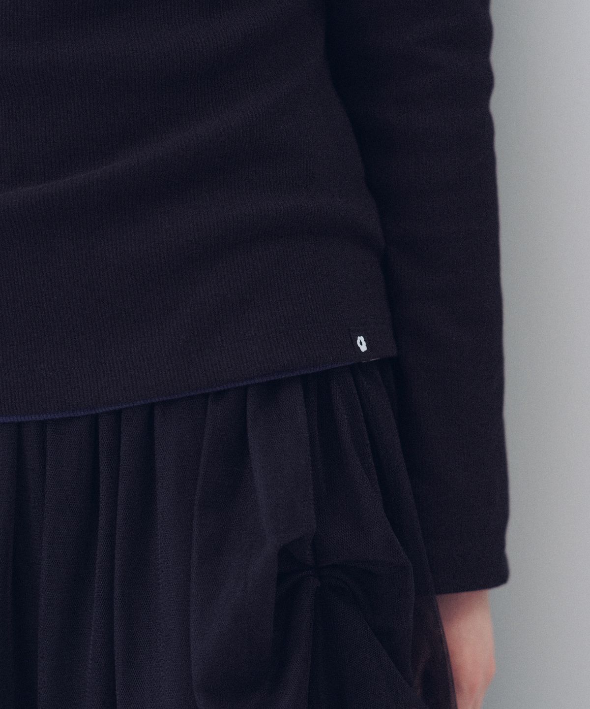 오헤시오(OHESHIO) HENLEY NECK BUTTON LONG SLEEVE, BLACK