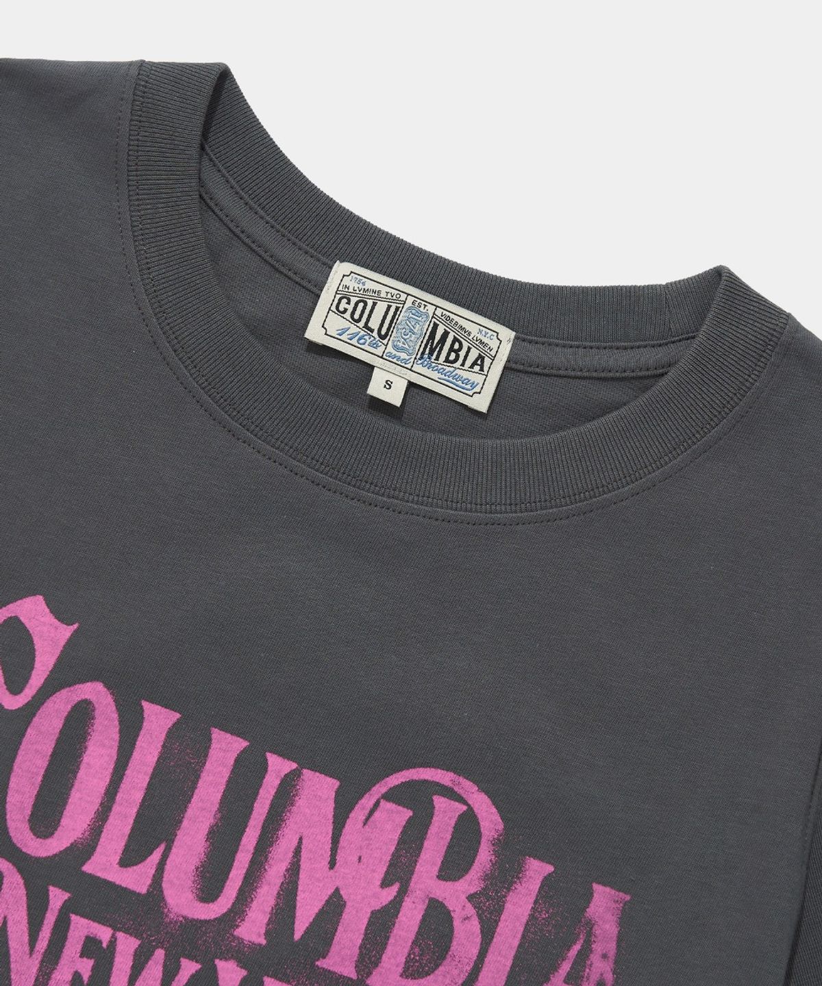 컬럼비아 유니버시티(COLUMBIA UNIVERSITY) UNI WOMEN CURVED SLIM-FIT S/S T-SHIRTS_CHARCOAL