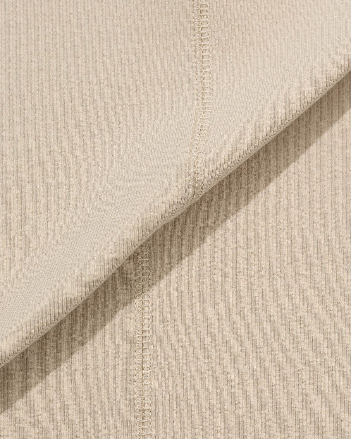 모아(MOAA) Linker snap Henley Tshirt (SAND BEIGE)