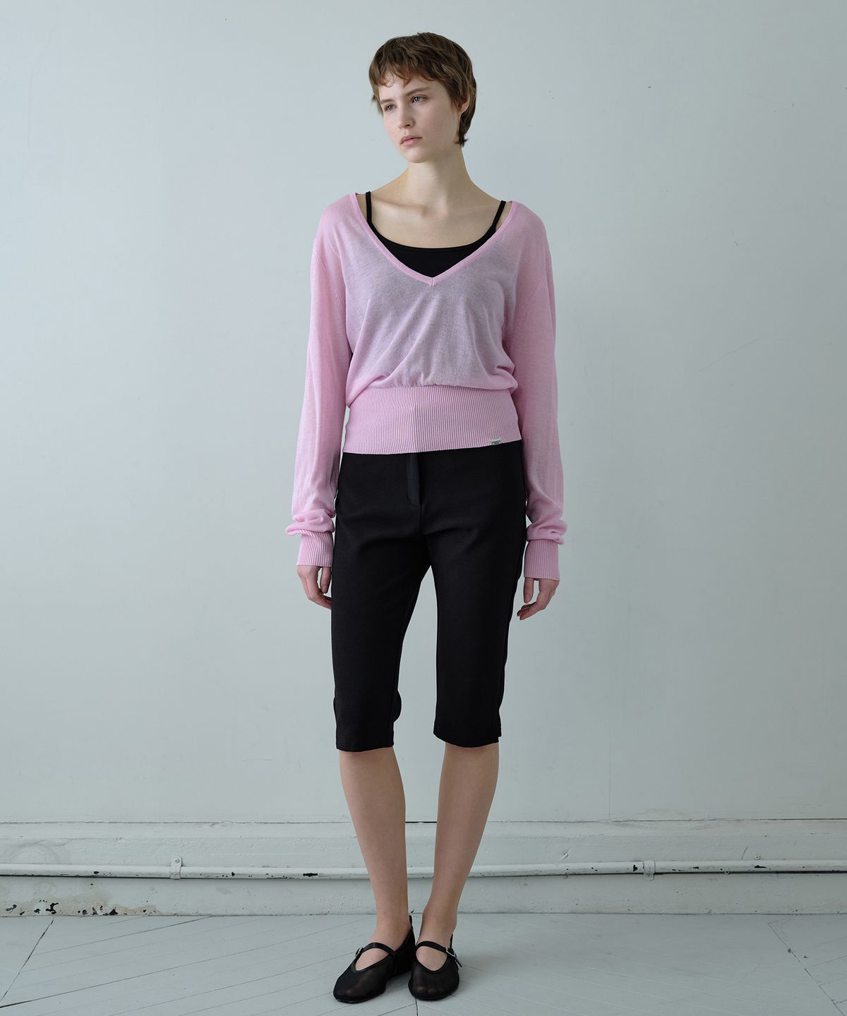 시메트릭 퍼센트(SYMMETRICPERCENT) Deep V-neck Sheer Knit Top / Pink