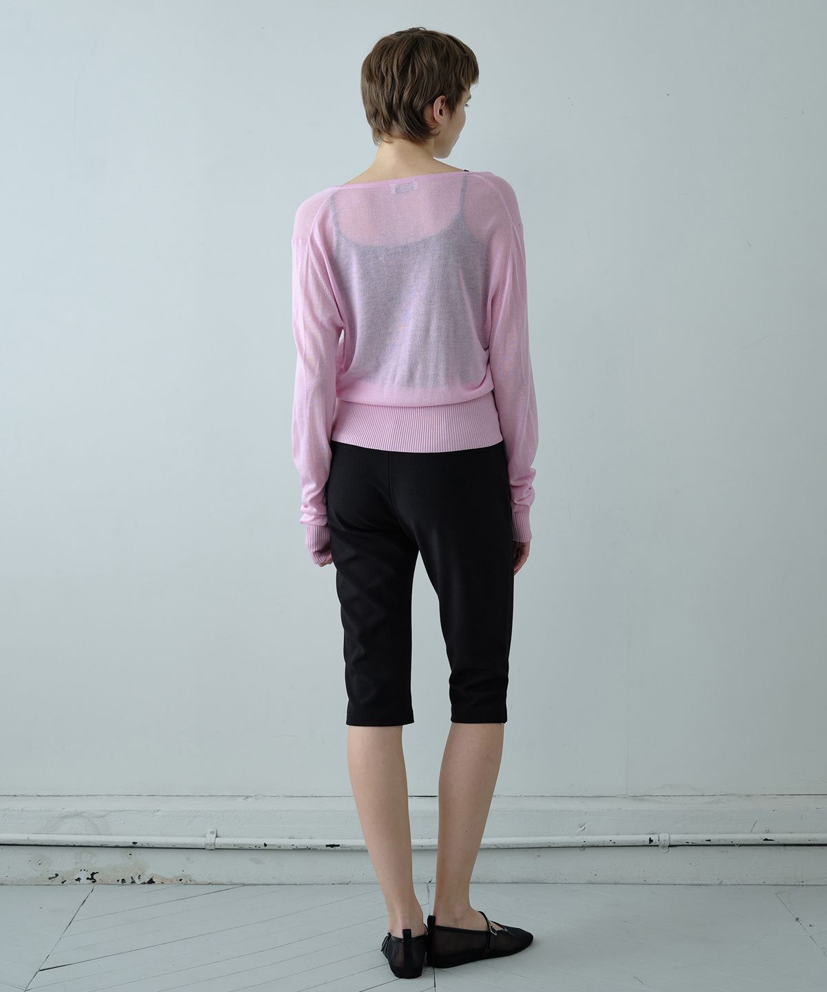 시메트릭 퍼센트(SYMMETRICPERCENT) Deep V-neck Sheer Knit Top / Pink