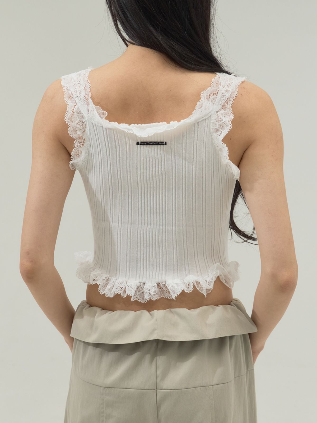 쏘리, 투 머치 러브(SORRY, TOO MUCH LOVE) Corset Hemline Lace Panel Tank_White