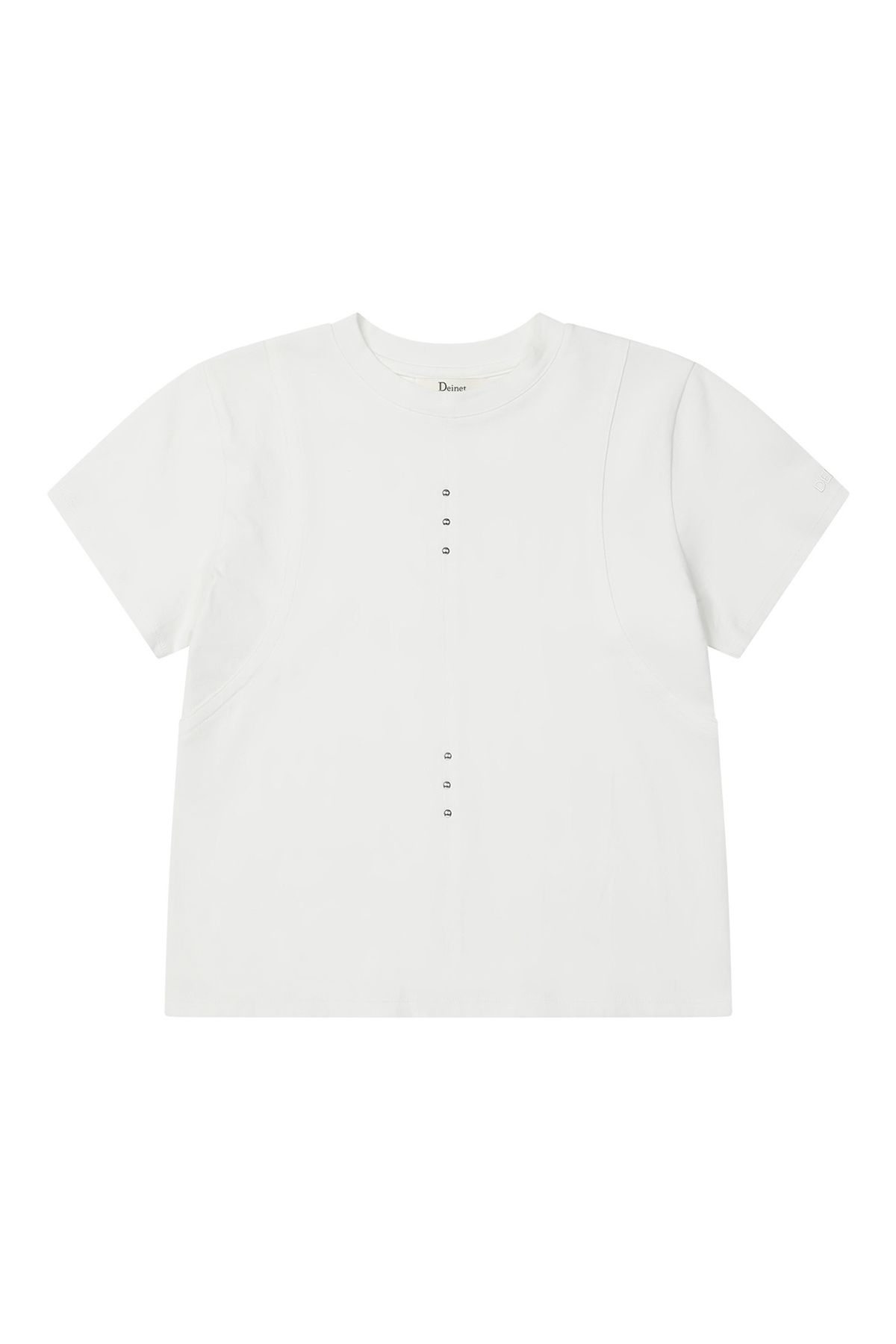 다이닛(DEINET) METAL DETAIL T-SHIRT IN WHITE
