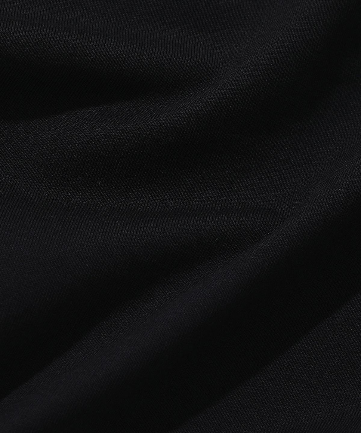키뮤어(KIIMUIR) [크롭] 배색 롤업 크롭 반팔 티셔츠_블랙