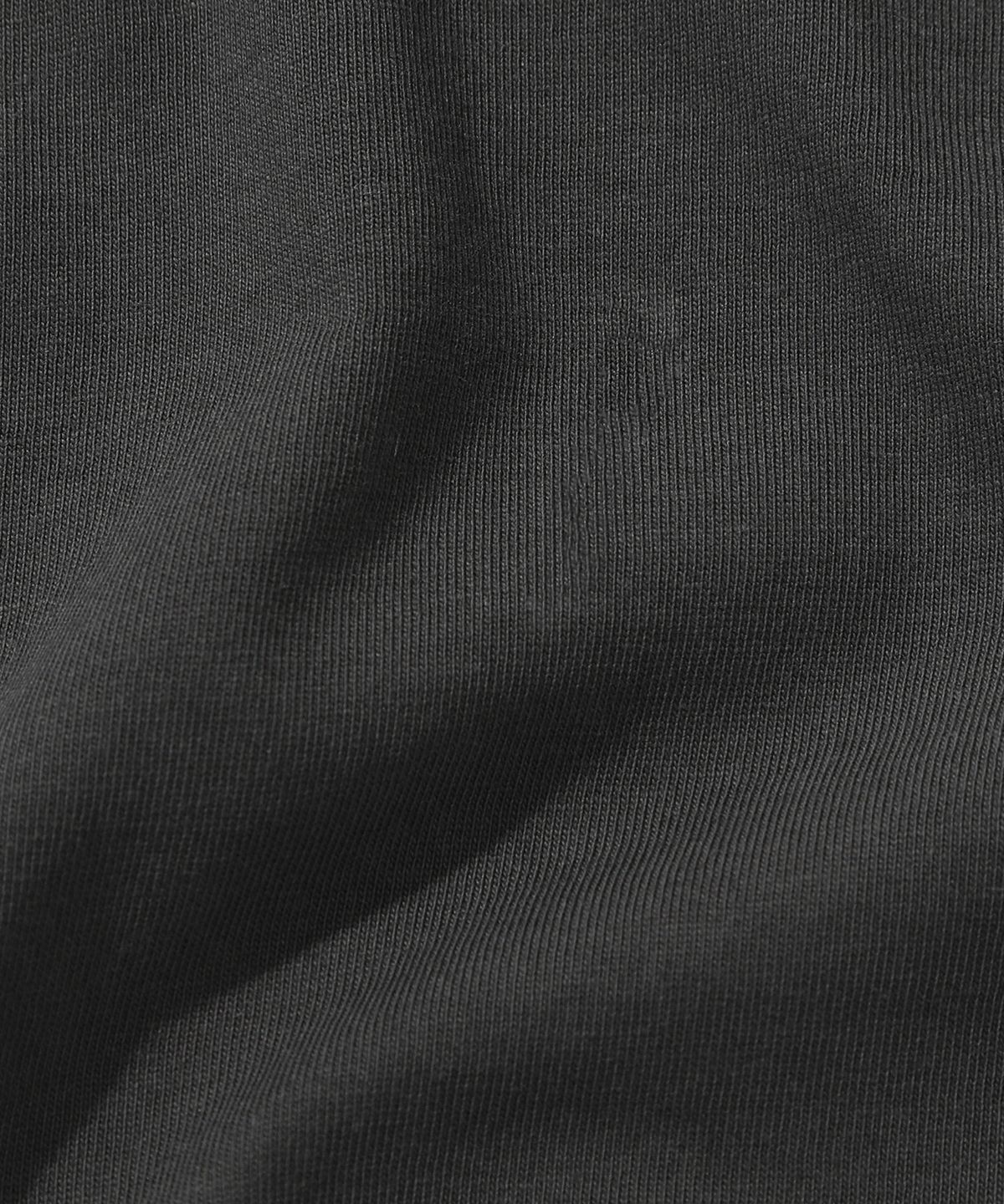 키뮤어(KIIMUIR) [크롭] 스트라이프 레이어드 헨리넥 반팔 티셔츠_차콜
