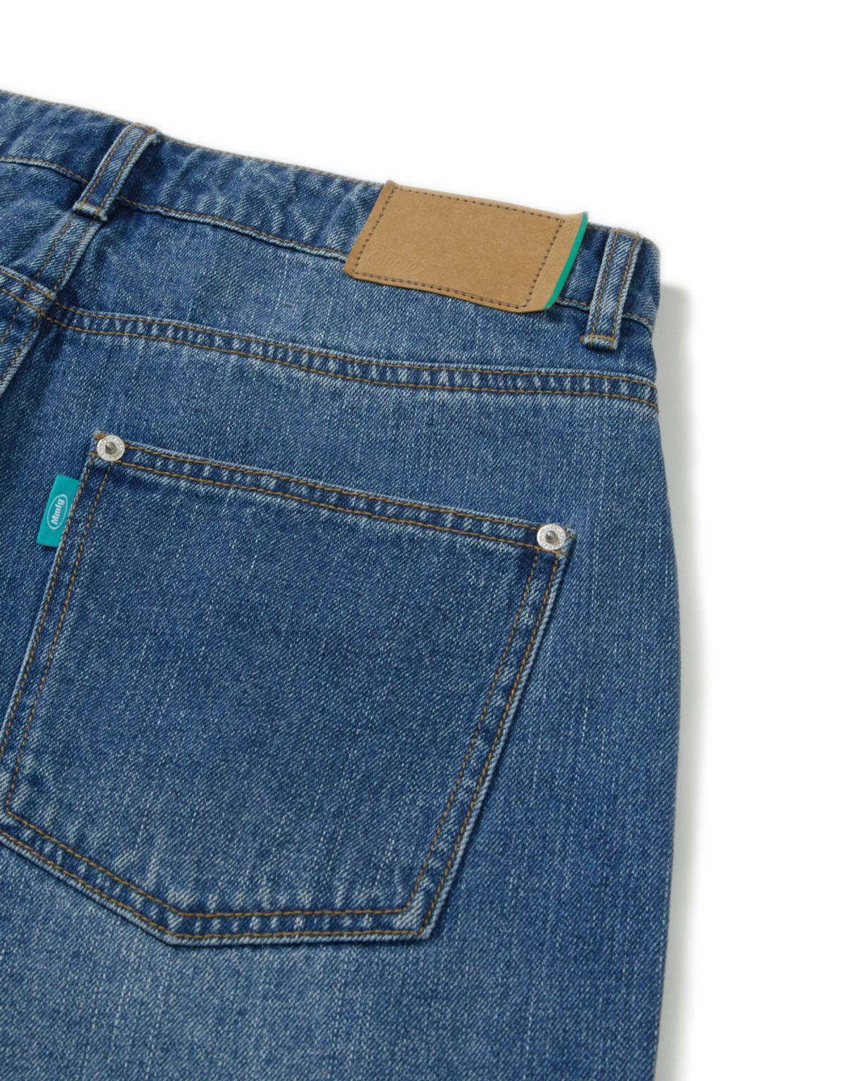 엠엠엘지(MMLG) DISTRESSED WASHED DENIM SHORTS (MID BLUE)