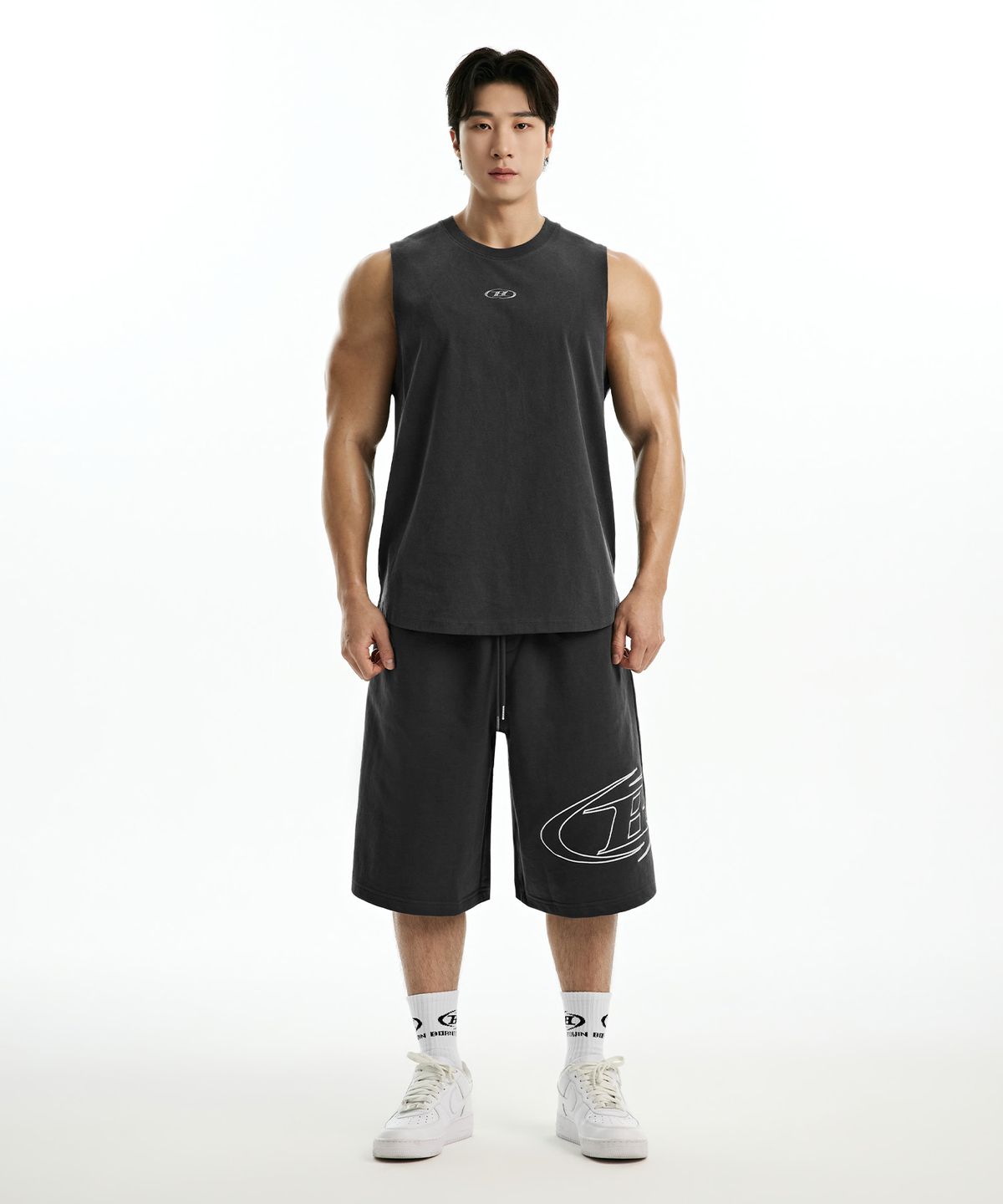 본투윈(BORN TO WIN) SILVER B COMFORT FIT SLEEVELESS [CHARCOAL]