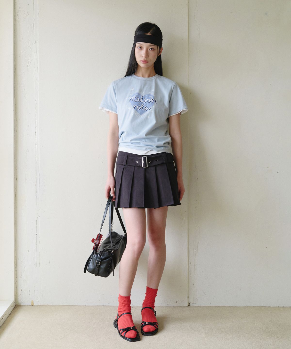 로라로라(ROLAROLA) BELT PLEATS MINI SKIRT BLACK