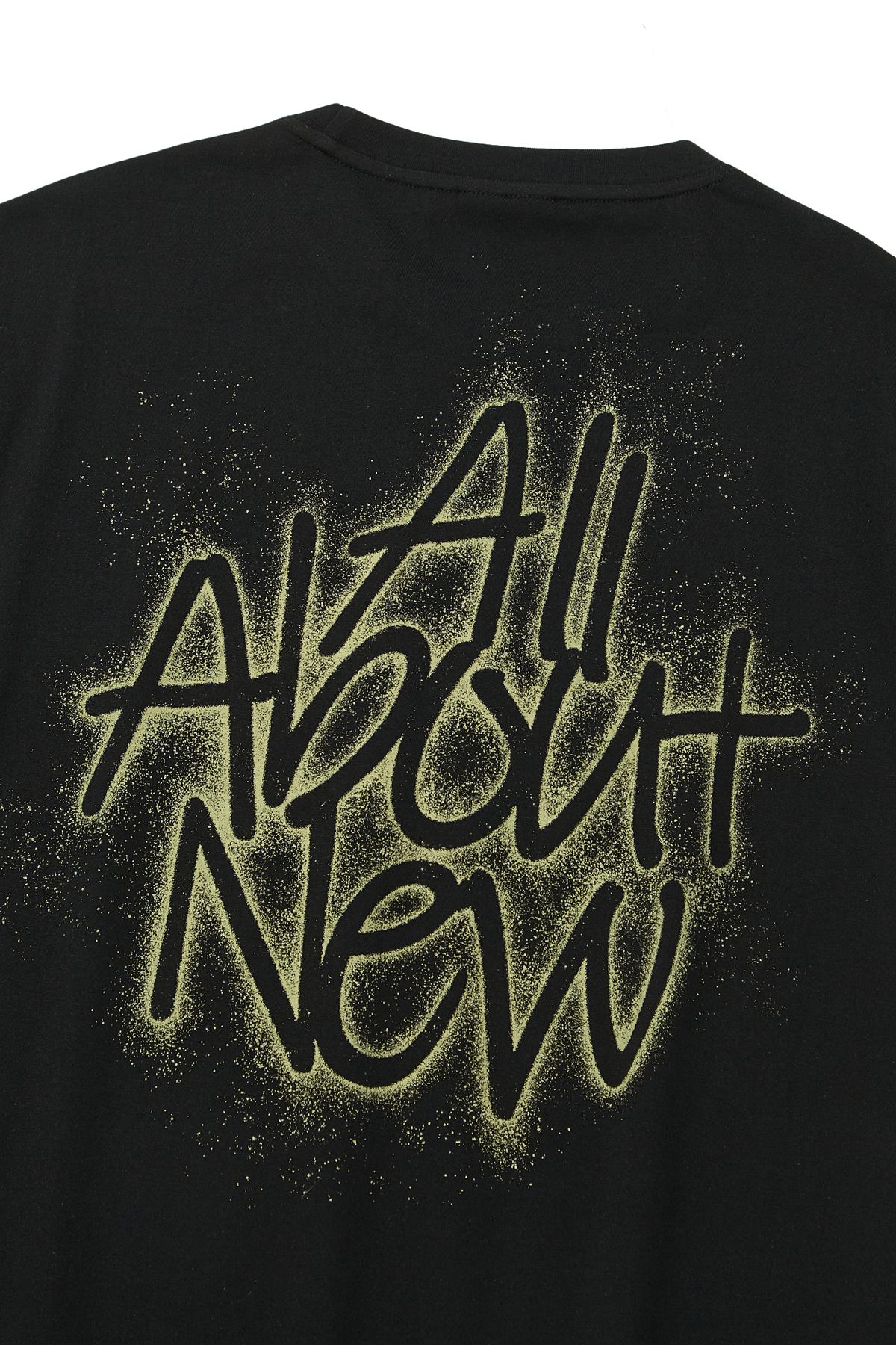 올어바웃뉴(ALL ABOUT NEW) 망점 로고 변형 반팔 티셔츠 블랙 ANA2TR03ABK