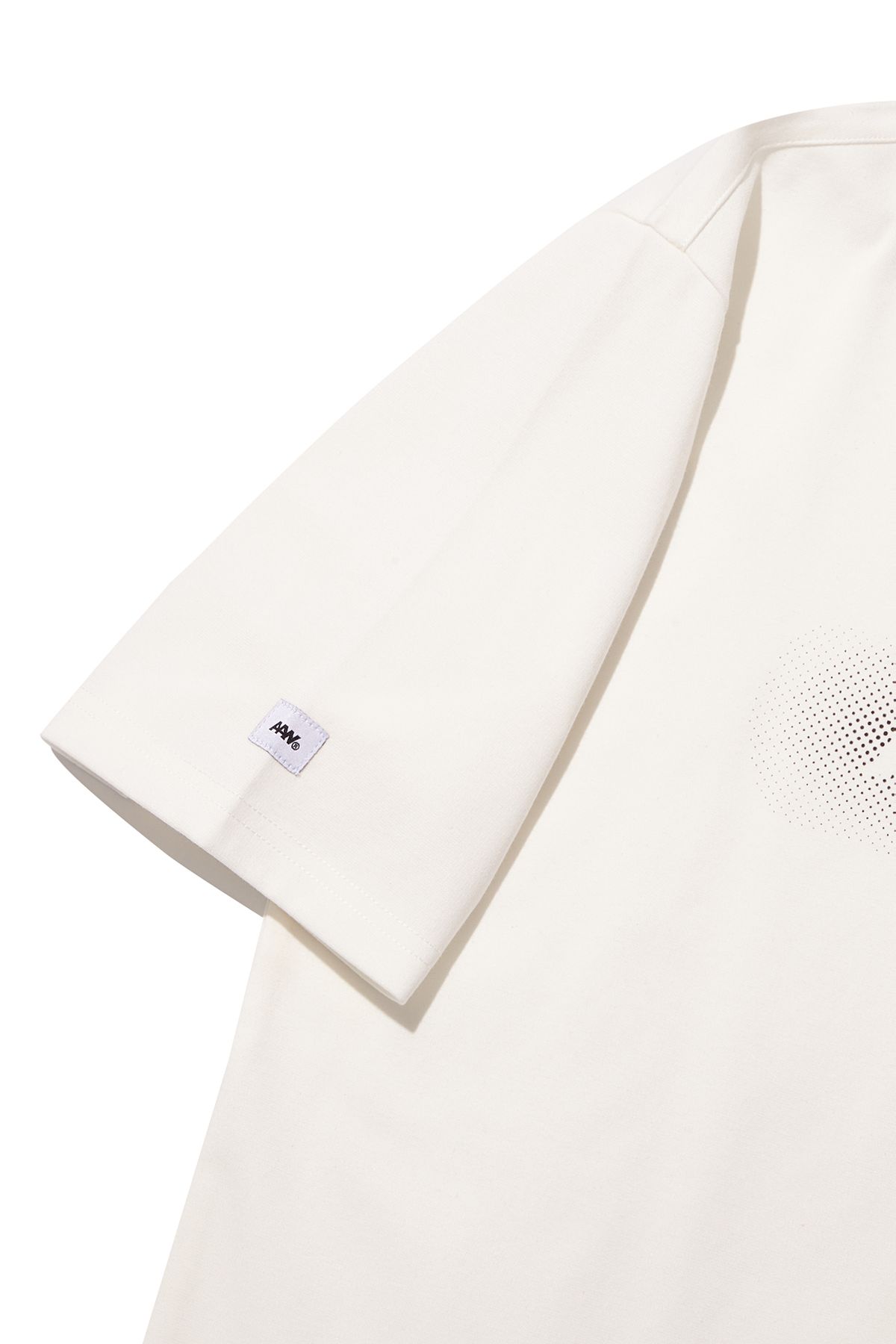 올어바웃뉴(ALL ABOUT NEW) 망점 전면 포인트 반팔 티셔츠 O화이트 ANA2TM11AOH