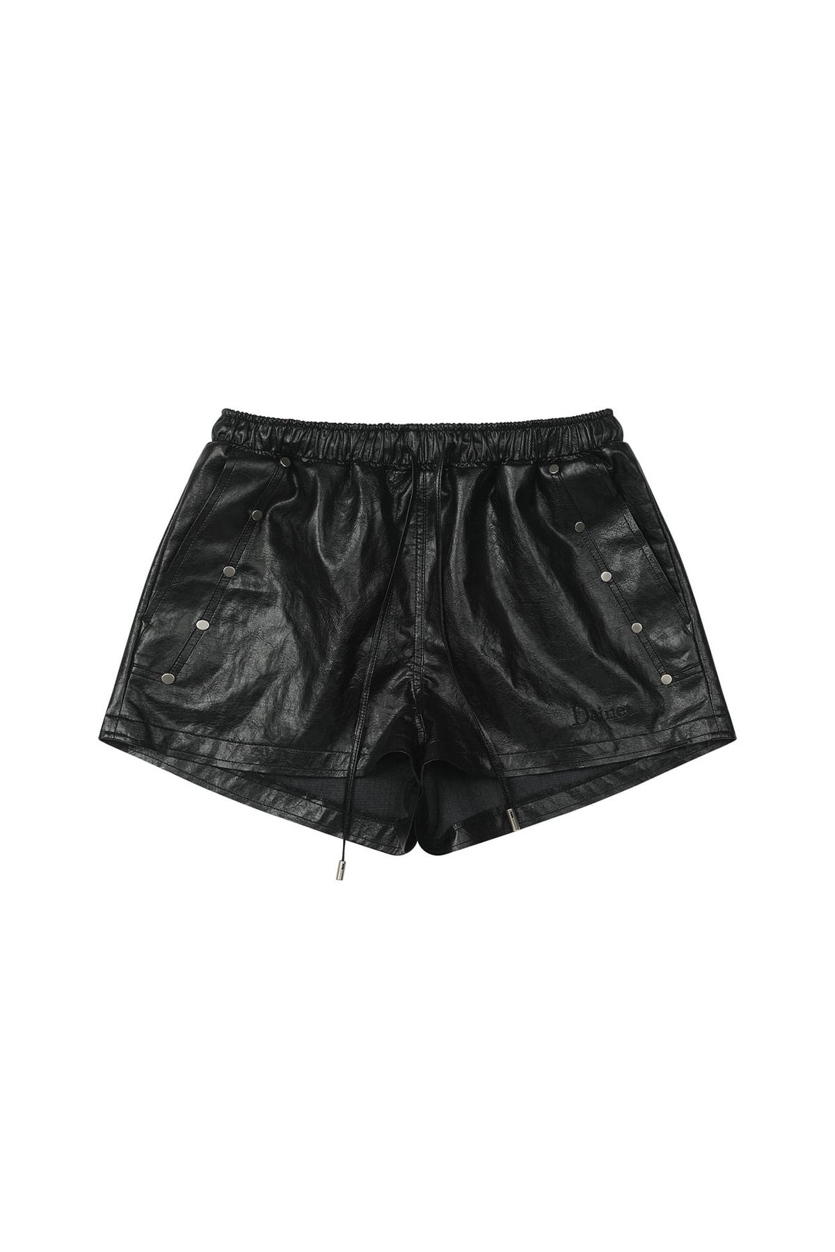 다이닛(DEINET) STUD POINT FAUX LEATHER SHORTS IN BLACK
