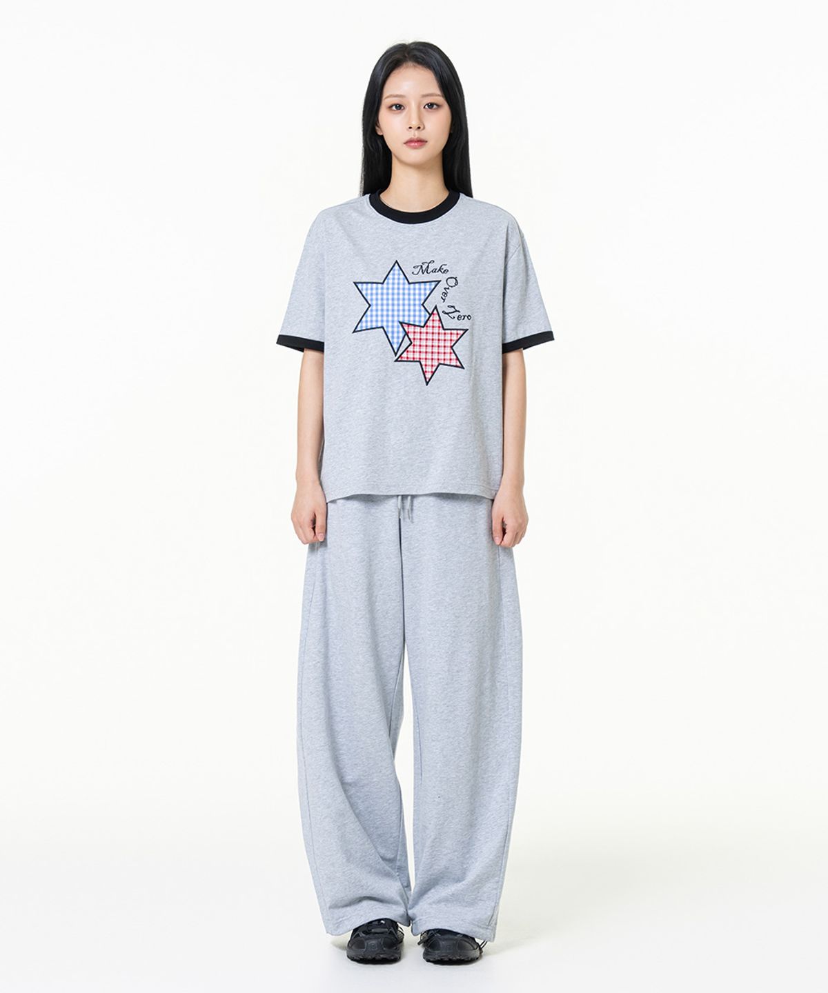 모즈모즈(MOZMOZ) [SET] 스타패치 2type 링거 반팔티셔츠+사이드턱 와이드 트레이닝 팬츠
