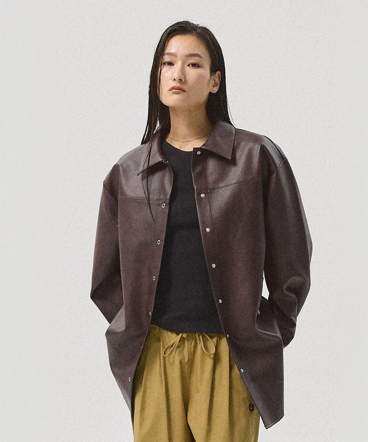 아흐레(AHRE) Arve Oversized Crack Faux Leather Shirt Jacket_WIINE