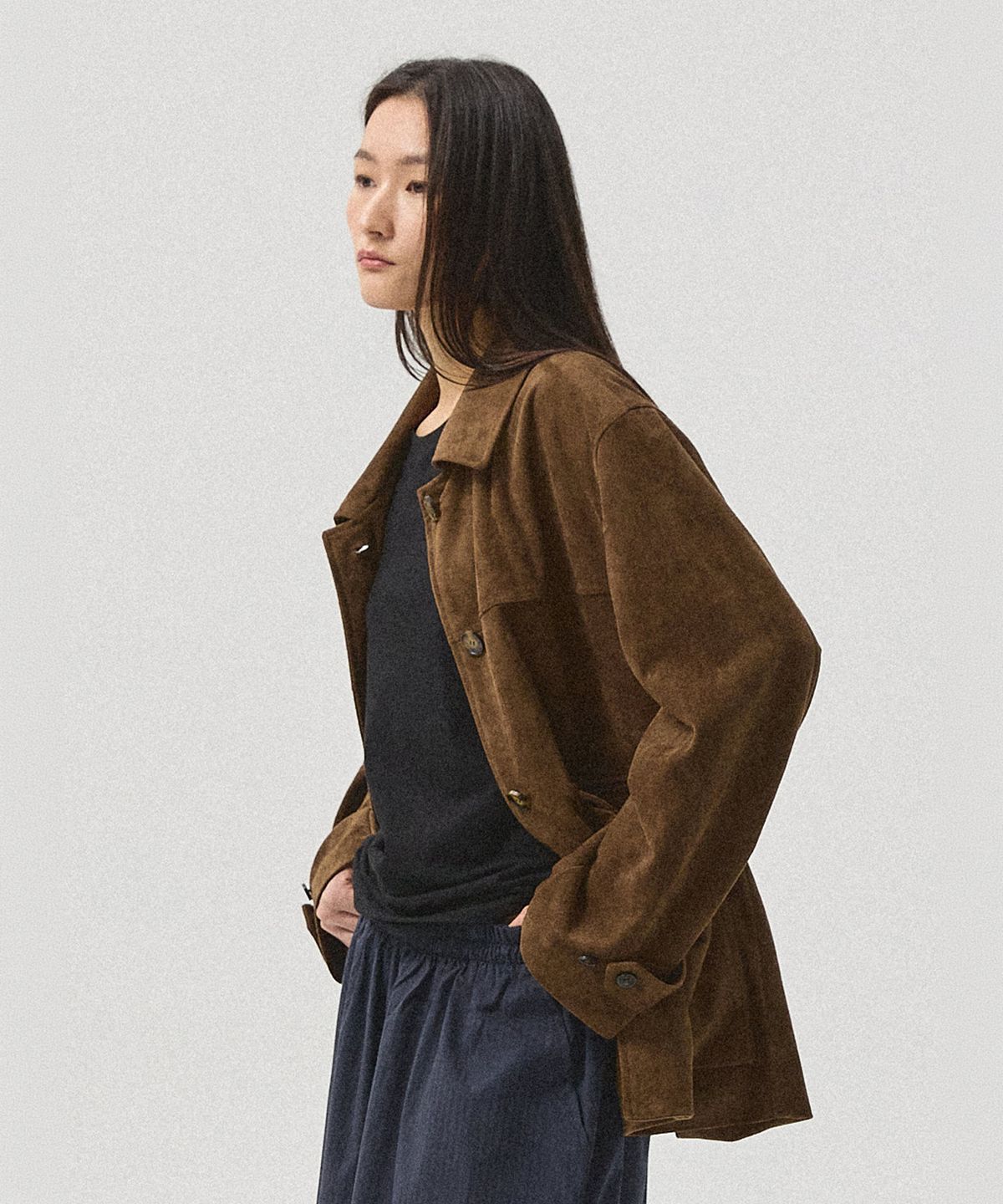 아흐레(AHRE) Hugo Suede Half Hunting Jacket_BROWN