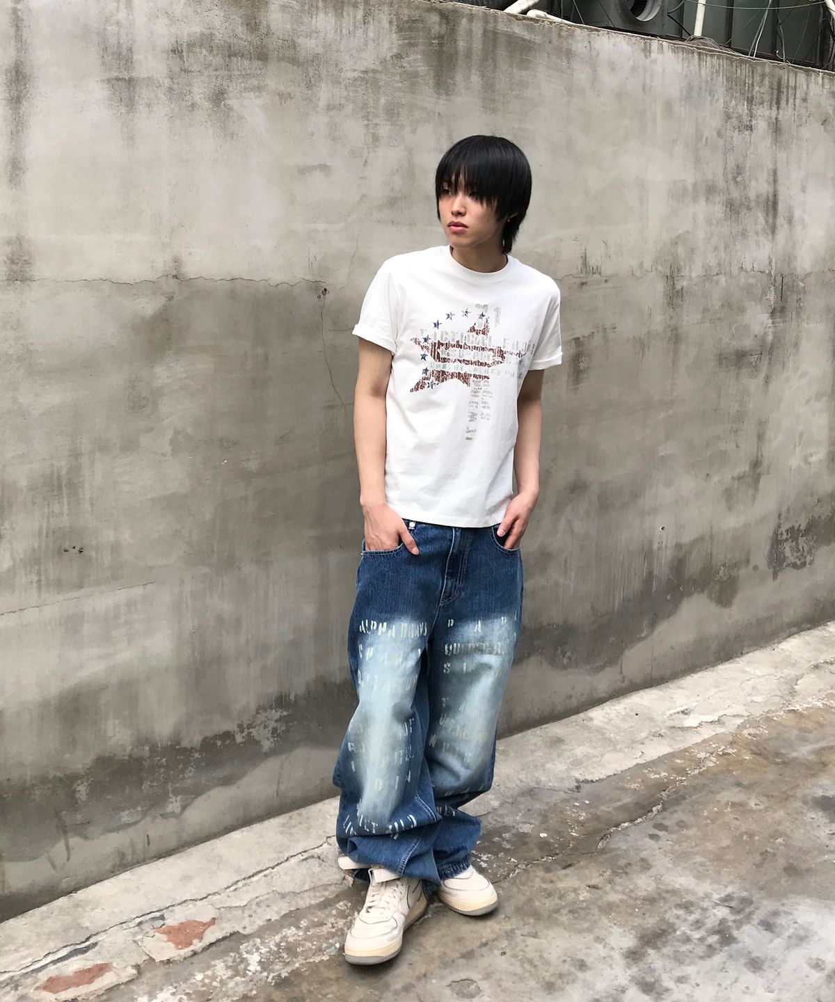 기철(KICHUL) Star Supply T-shirt (White)