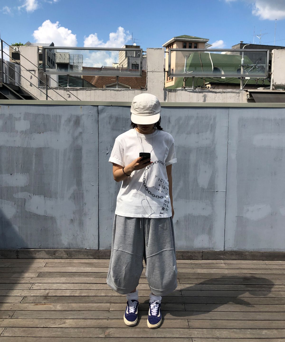 기철(KICHUL) Low Chain T-shirt (White)