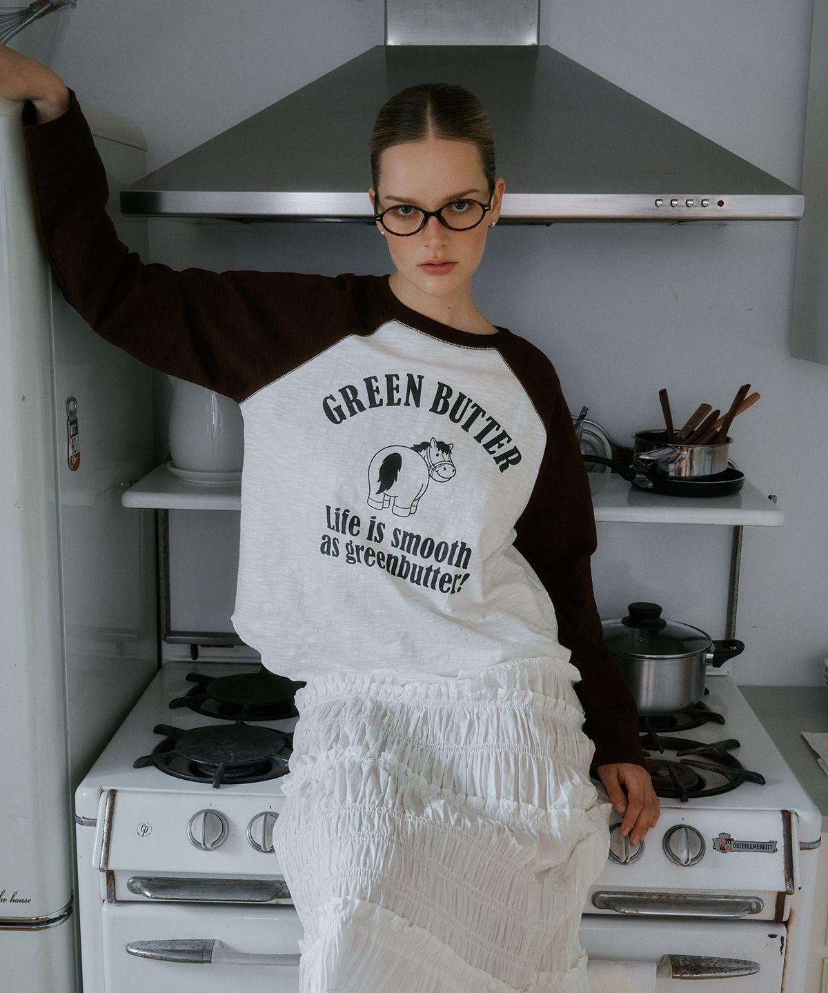 그린버터(GREENBUTTER) Slub Raglan Tee (Chocolate)