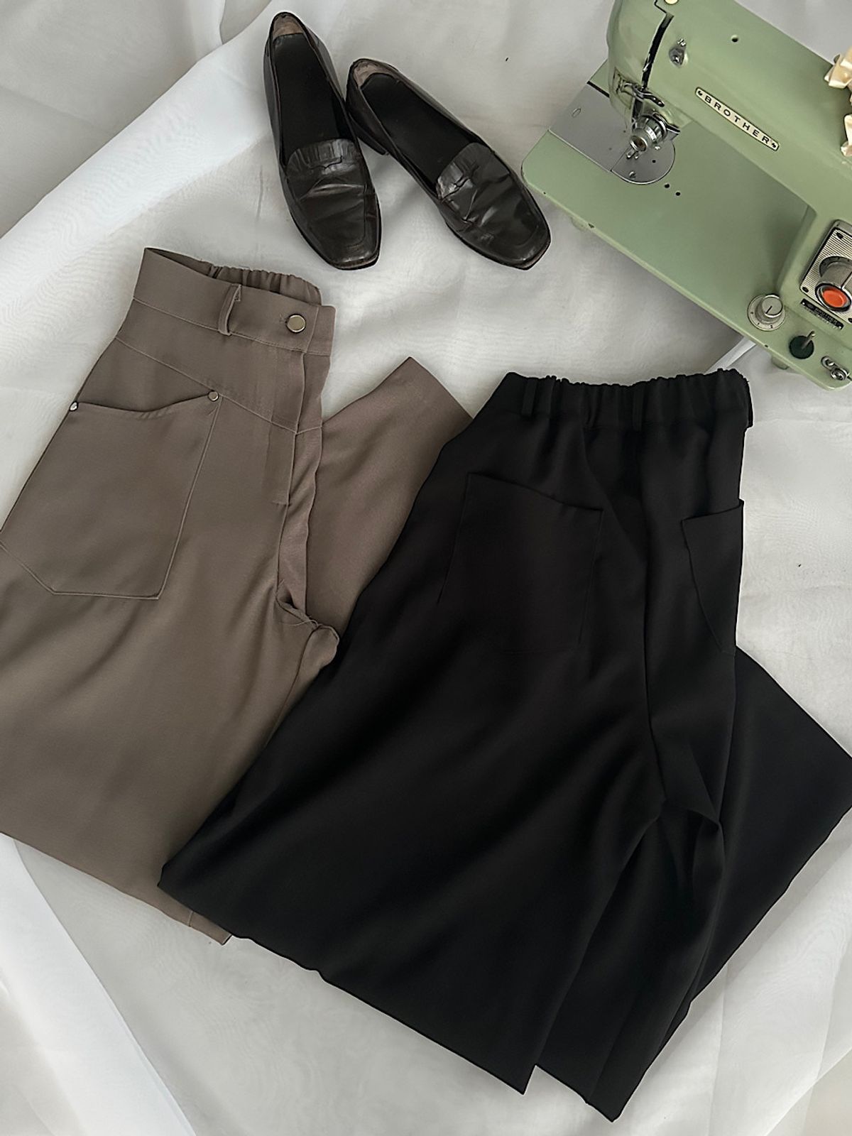 아포엠(APOEM) Line Pocket Slacks (2C)