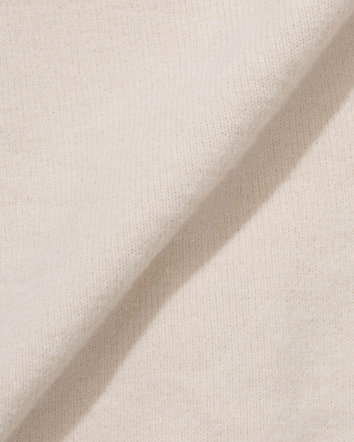 모아(MOAA) Gold Button Round-Neck Knit Cardigan (IVORY)