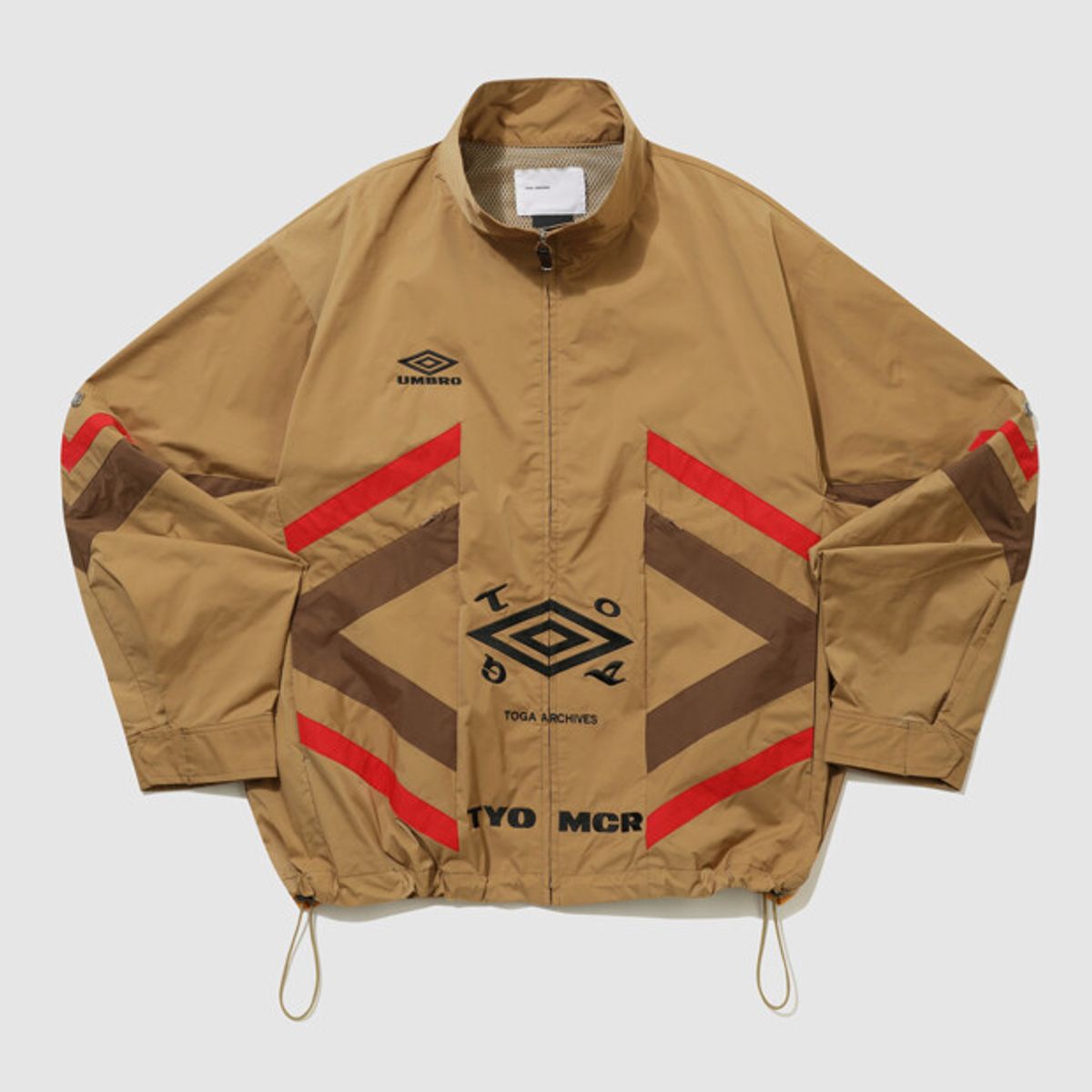 엄브로(UMBRO) [UMB X TOGA] 스탠넥 긴팔 자켓 베이지 UR111OJK21