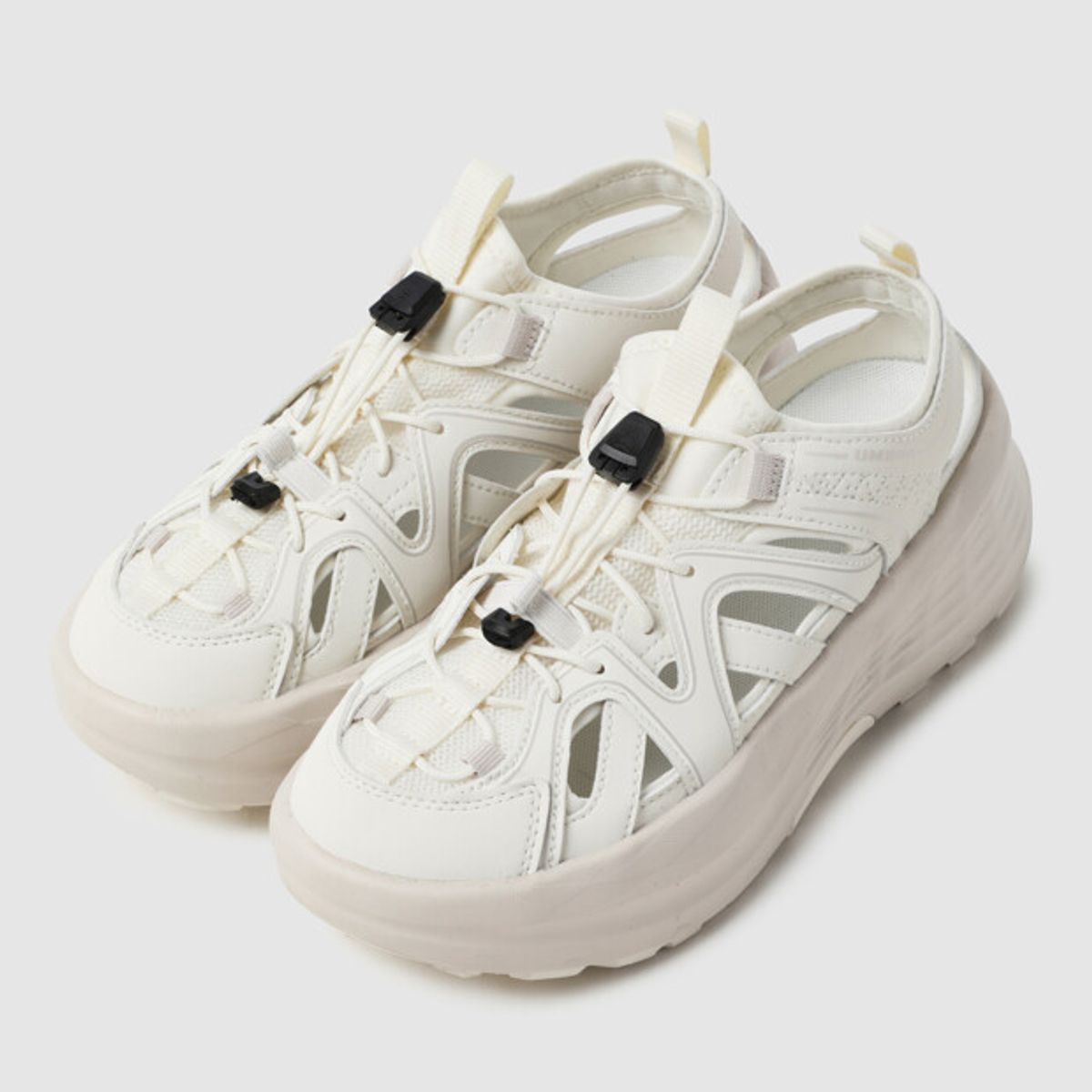 엄브로(UMBRO) CUTOUT (컷아웃) 아이보리 UR223ESA42