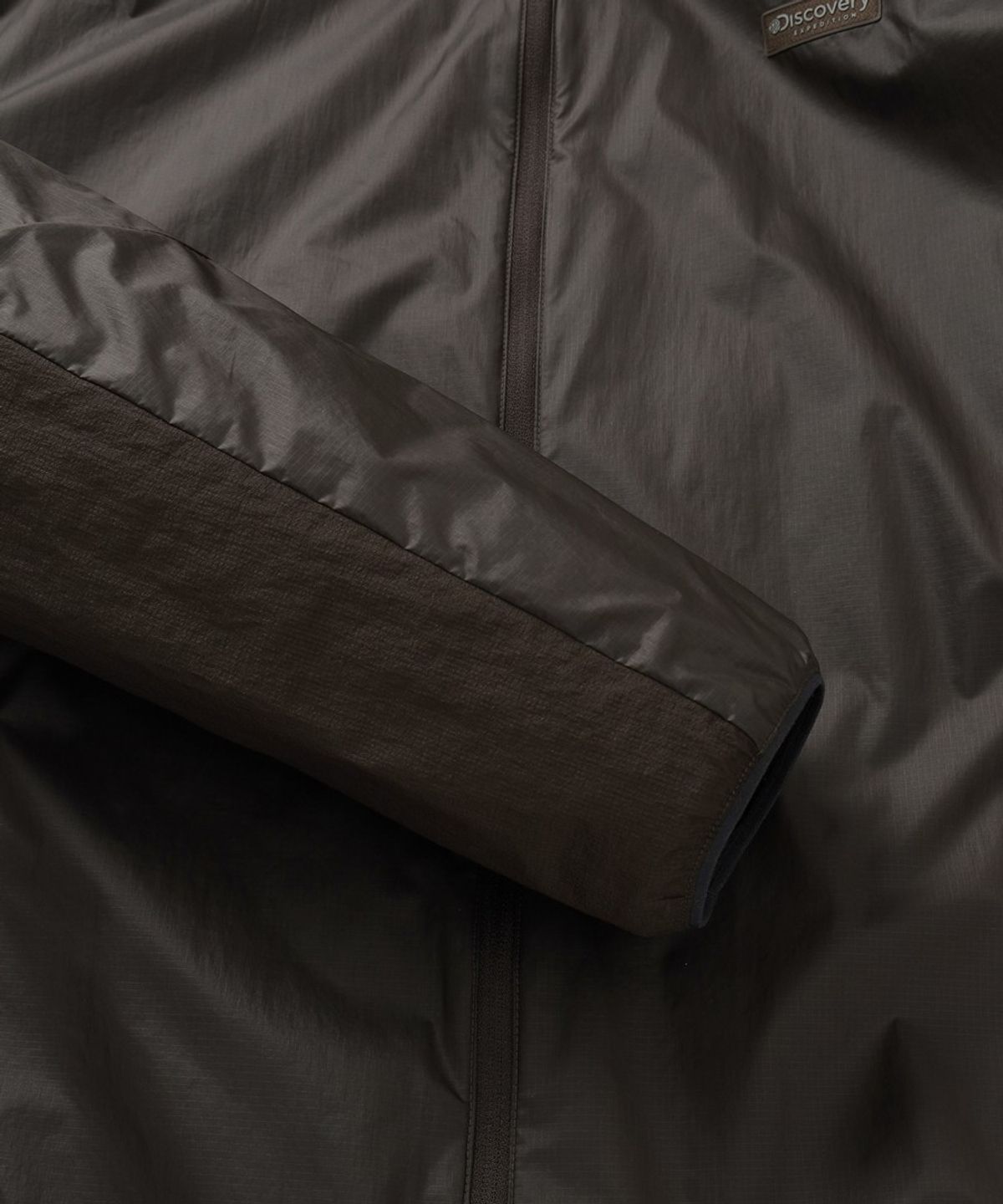 디스커버리 익스페디션(DISCOVERY EXPEDITION) 남성 초경량 바람막이 후드 자켓 (Brown)