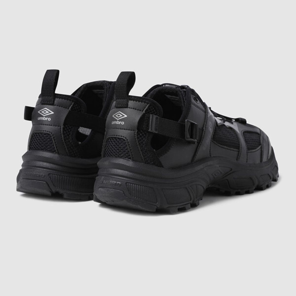 엄브로(UMBRO) FUSE (퓨즈) 블랙 UR123CTP31