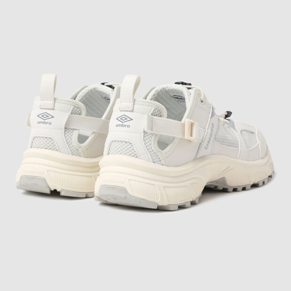 엄브로(UMBRO) FUSE (퓨즈) 화이트 UR123CTP31