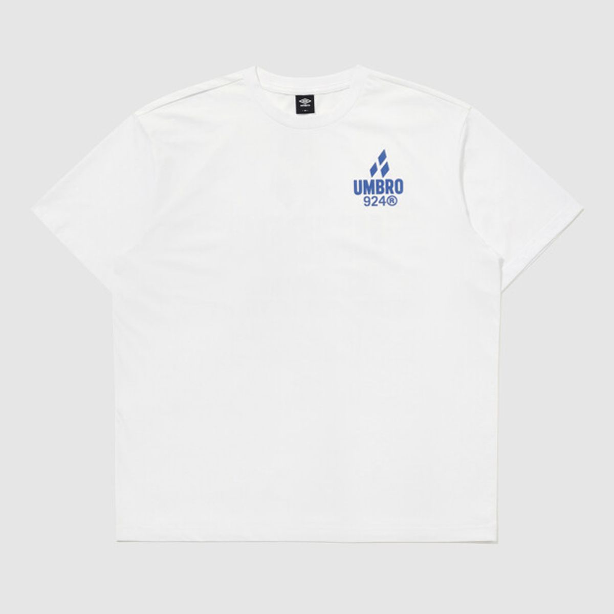 엄브로(UMBRO) [QUICK-DRY] 팝러쉬 프레쉬 그래픽 반팔 티셔츠 화이트 UR121CRS35