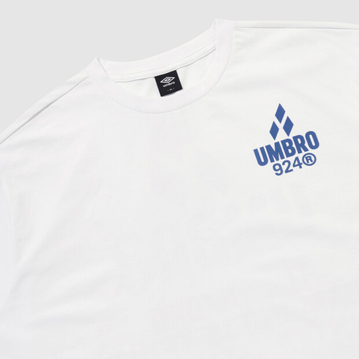 엄브로(UMBRO) [QUICK-DRY] 팝러쉬 프레쉬 그래픽 반팔 티셔츠 화이트 UR121CRS35
