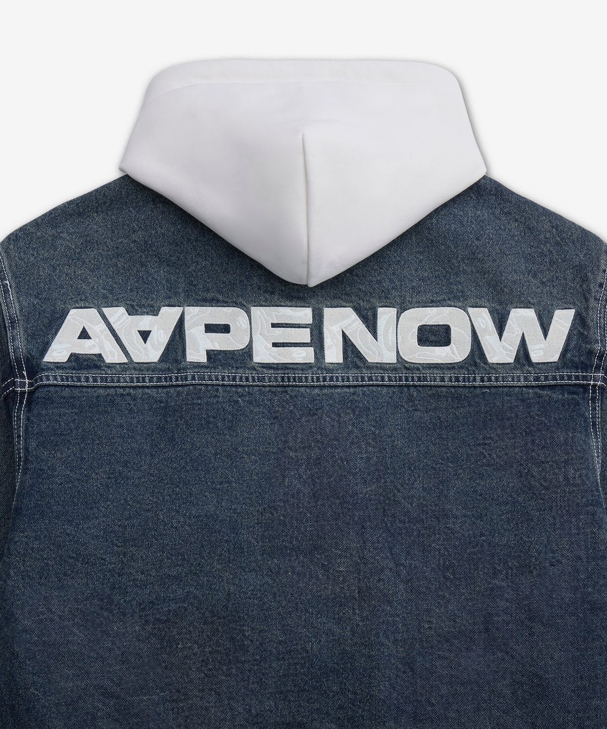 에이프(AAPE) AAPENOW 디태쳐블 후드 데님 재킷 - 블루 / AAPLJM7766XXQBLX