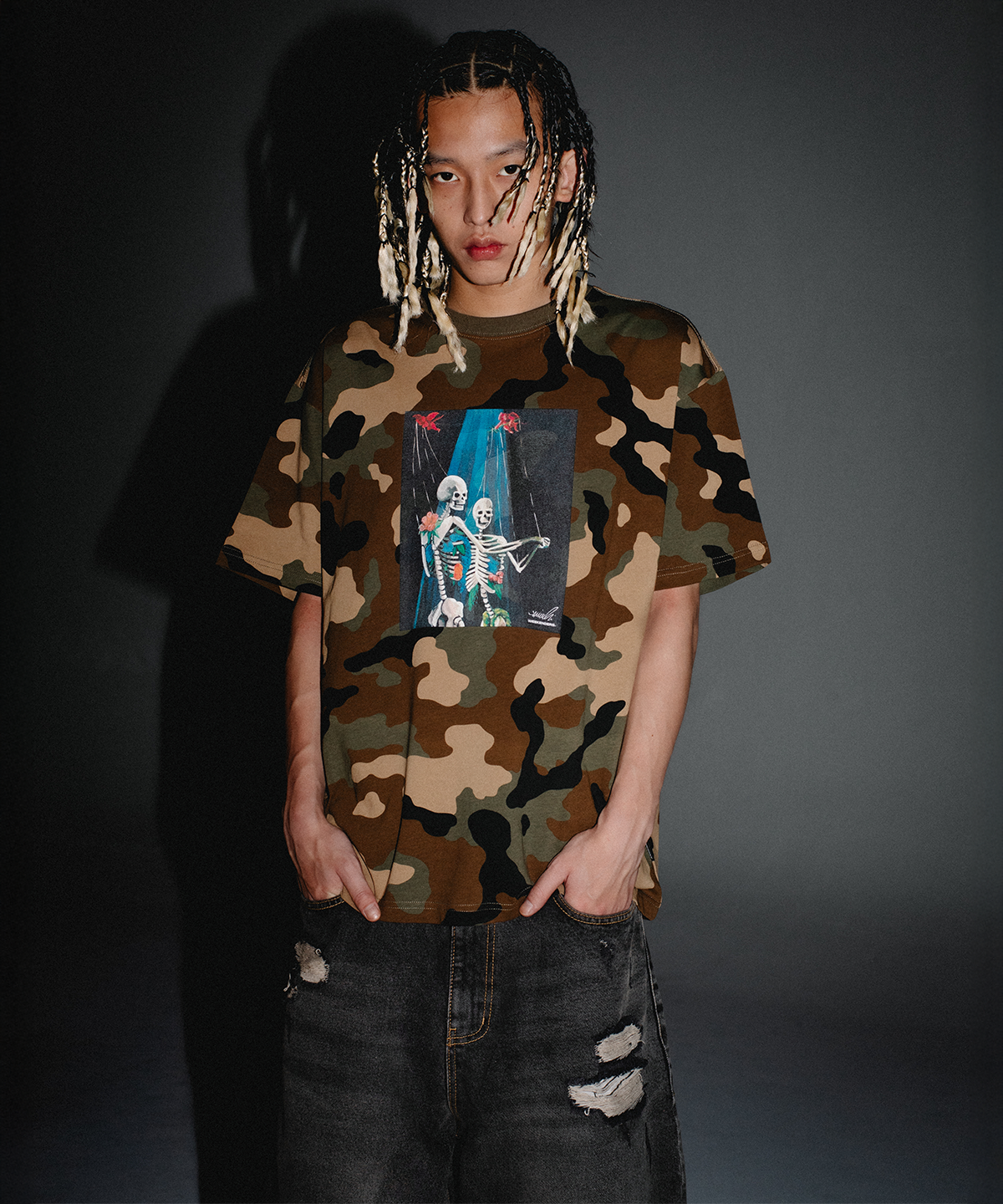 위캔더스(WKNDRS) WALTZ T-SHIRT (CAMO)