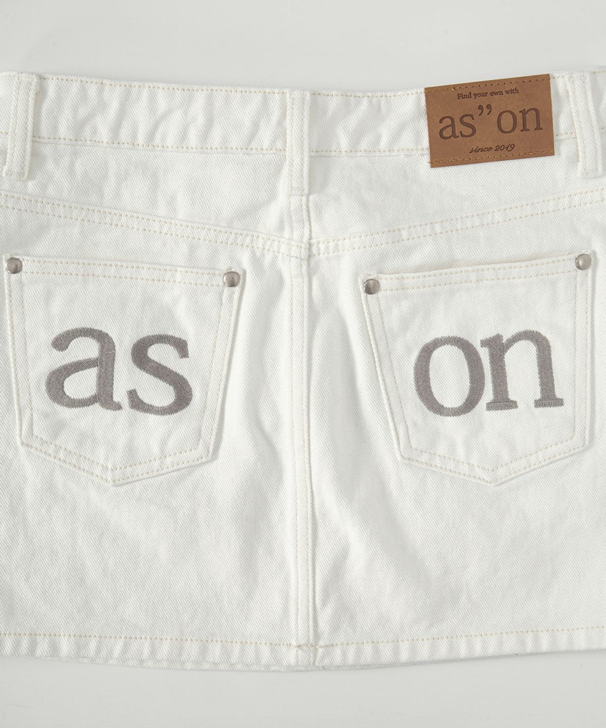 애즈온(ASON) POG SKIRT / CREAM
