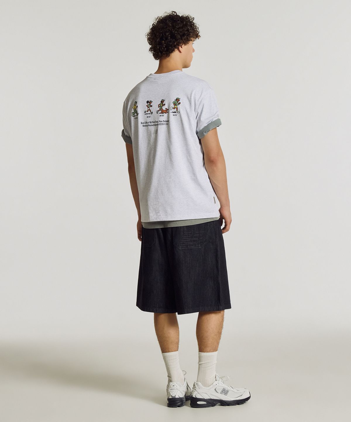 뉴발란스(NEW BALANCE) NBNEG21503 / UNI NB 프렌즈 반팔티 (LIGTH GRAY)