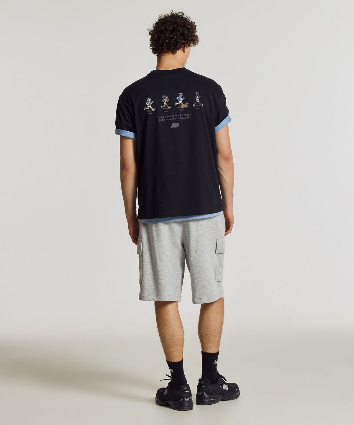뉴발란스(NEW BALANCE) NBNEG21503 / UNI NB 프렌즈 반팔티 (BLACK)