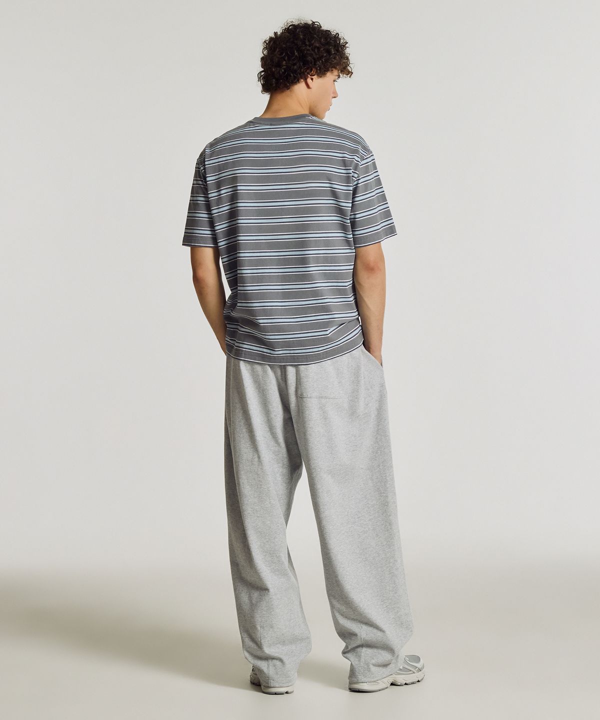 뉴발란스(NEW BALANCE) NBMLG21443 / UNI 에센셜 썸머 경량 사이드턱 오버와이드 팬츠 (M/GRAY)