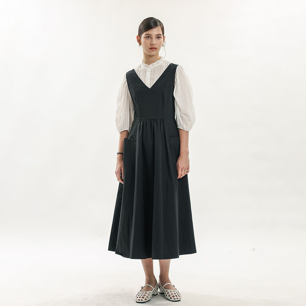 웬스데이딜라잇(WEDNESDAY DELIGHT) WD_Black sleeveless flare dress