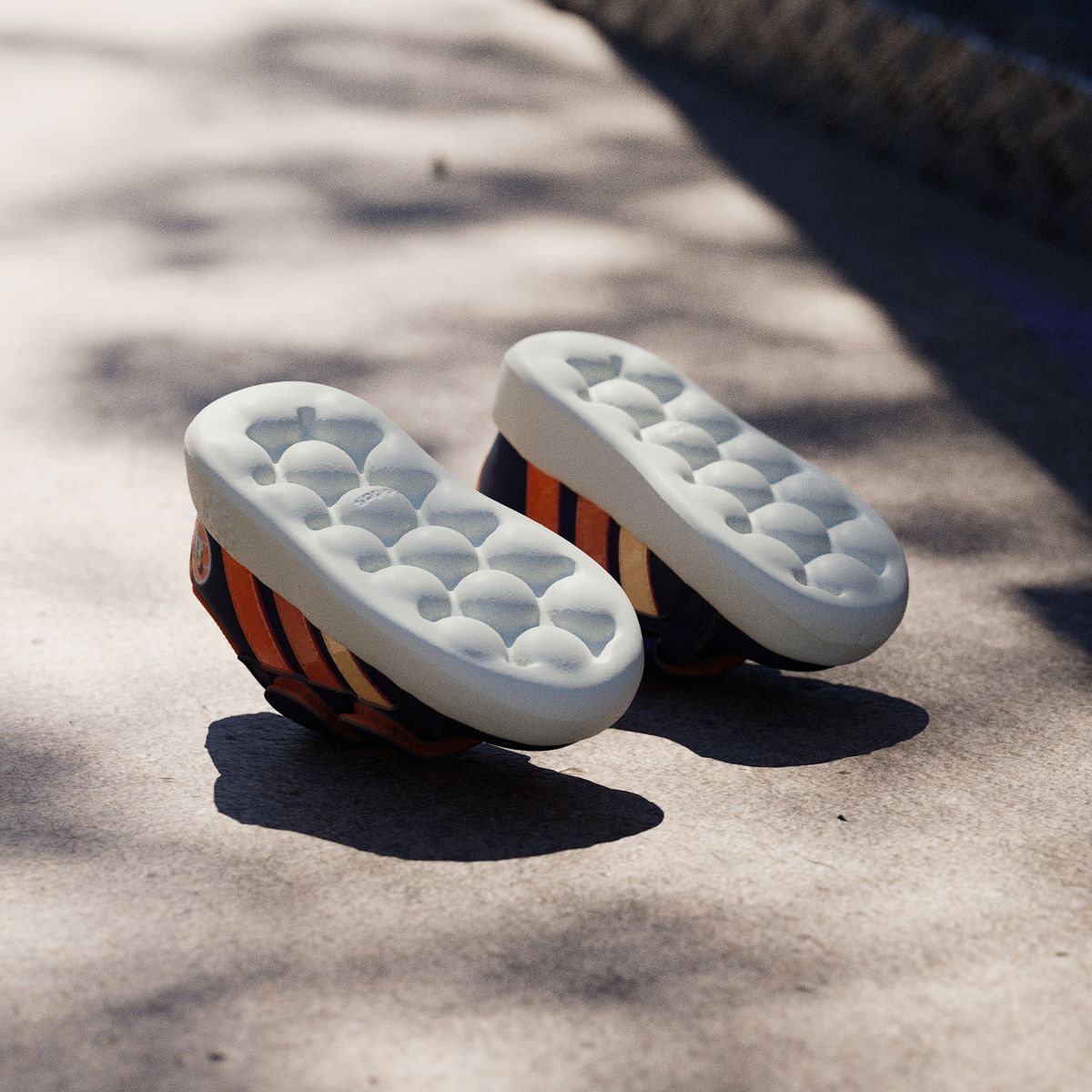 아디다스 키즈(ADIDAS KIDS) 디즈니 미키 마우스 그랜드 코트 키즈 JS2344