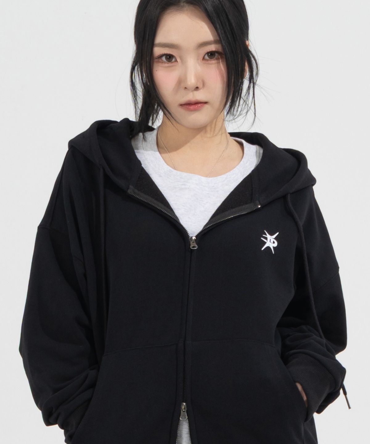 페이즈화이트(PHASEWHITE) [PHASE_2] PH LOGO HOOD ZIP-UP_BLACK / 8802026-HZ04
