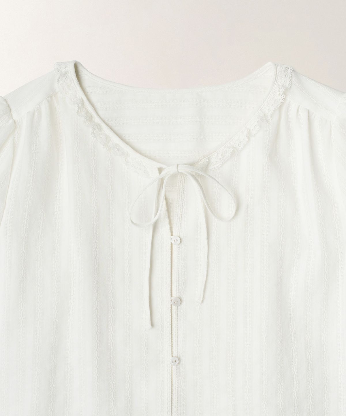 튜드먼트(TTUDEMENT) EYELET LACE PUFF BLOUSE_WHITE