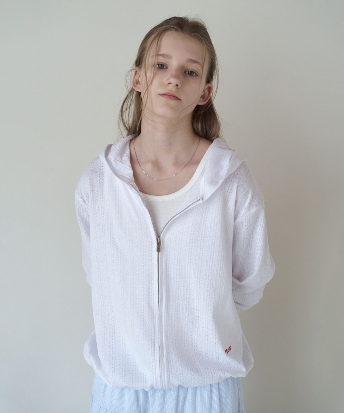 튜드먼트(TTUDEMENT) EYELET HOOD CARDIGAN_WHITE
