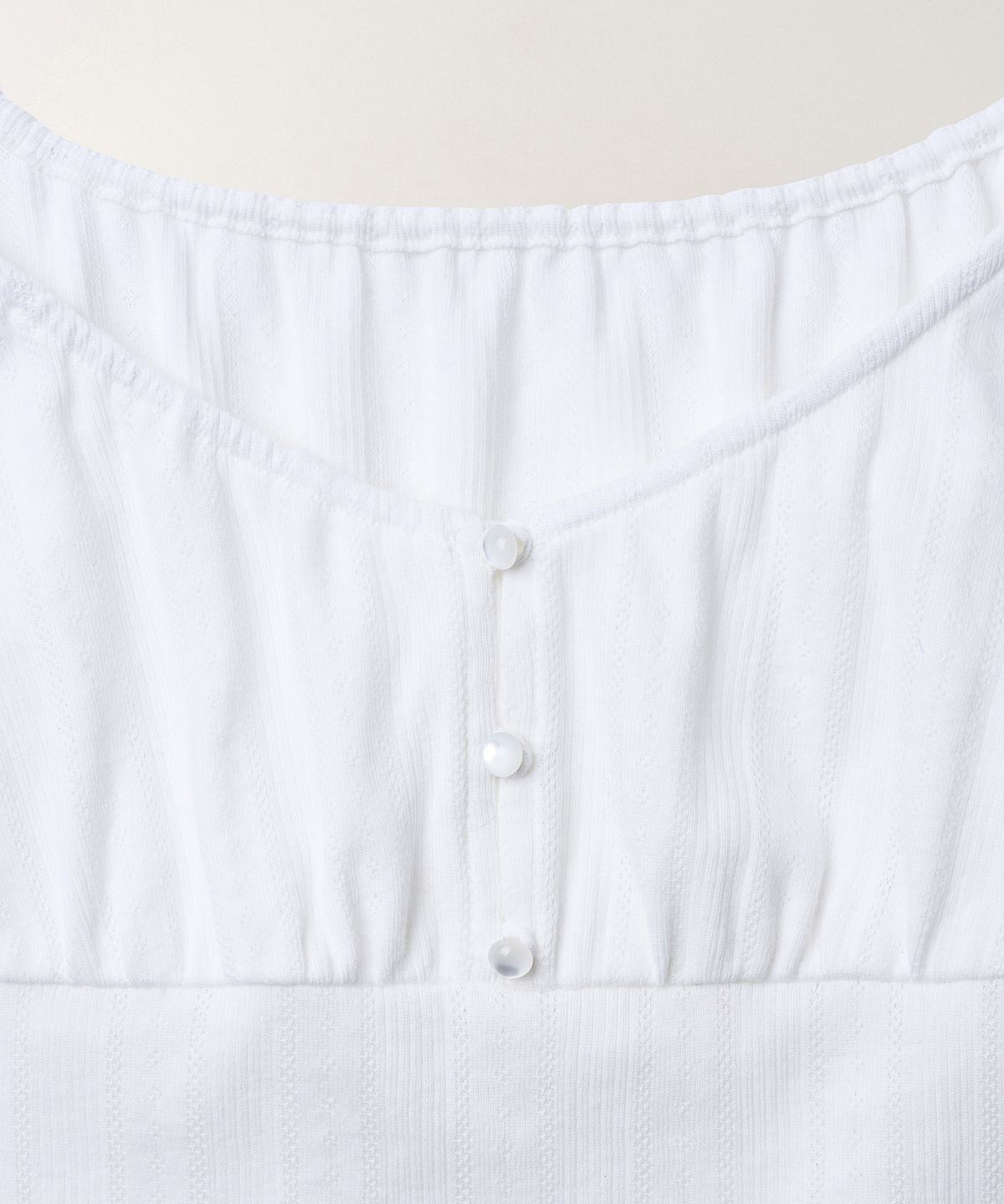 튜드먼트(TTUDEMENT) EYELET OFF-SHOULDER T-SHIRT_IVORY