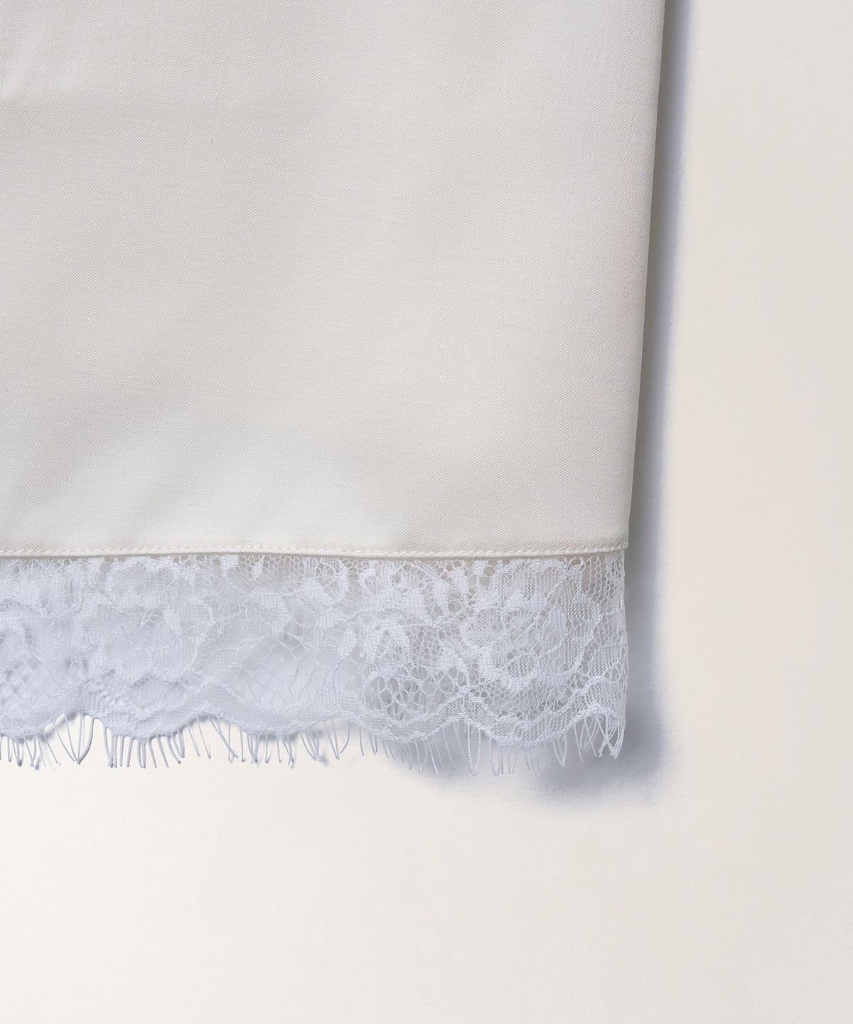 튜드먼트(TTUDEMENT) SATIN LACE SLIP DRESS_CREAM