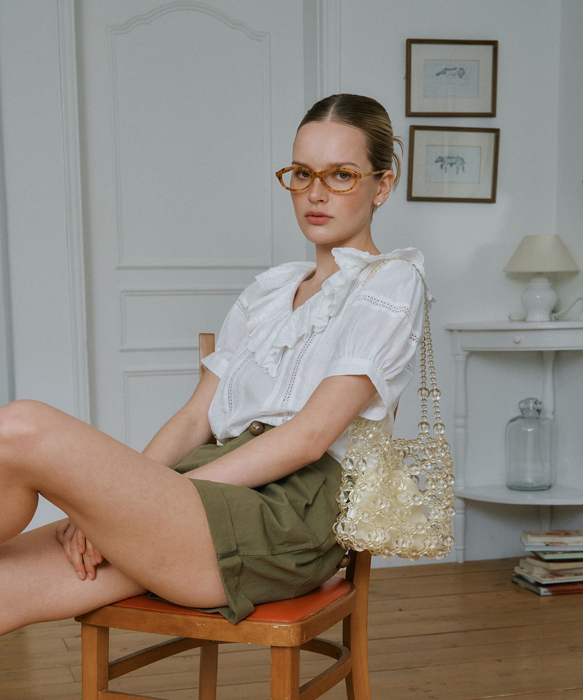 그린버터(GREENBUTTER) Frill Collar Blouse (Ivory)