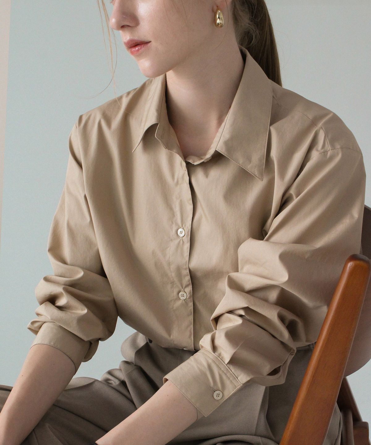 클래프(CLAFF) 고축사 베이직 라인 셔츠_beige