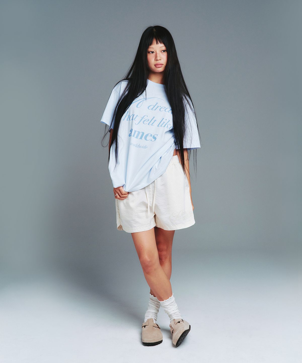 아메스 월드와이드(AMES-WORLDWIDE) CLASSIC GRACE TYPO TEE BLUE